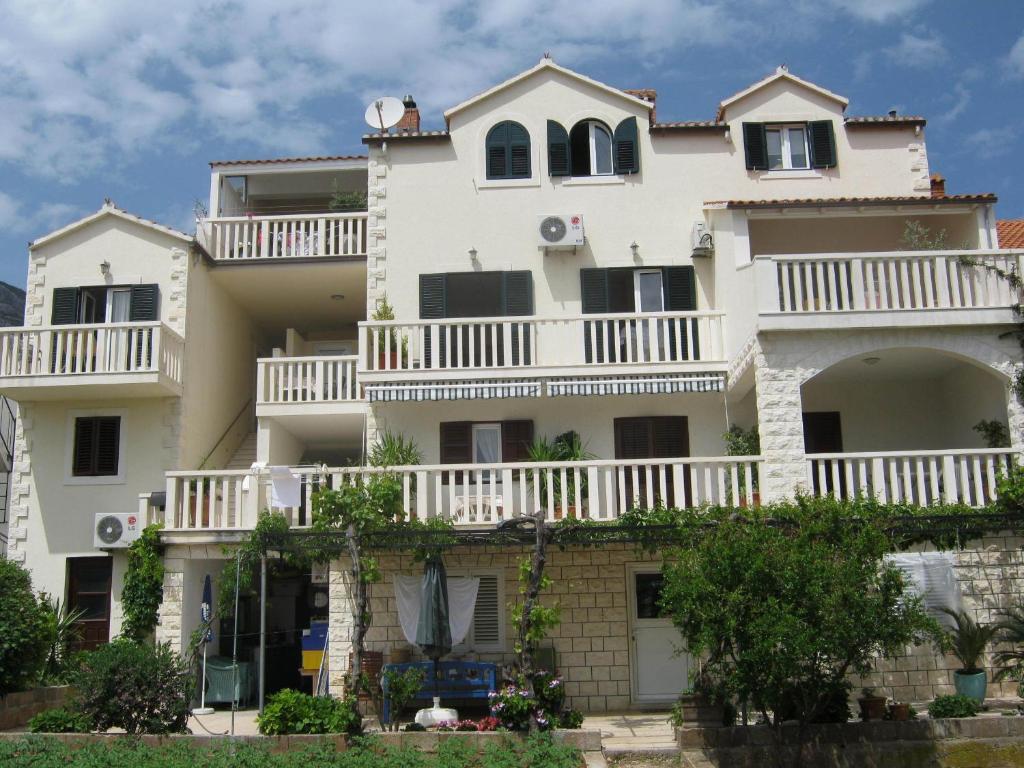 Apartments & Rooms Luna Bol Kültér fotó
