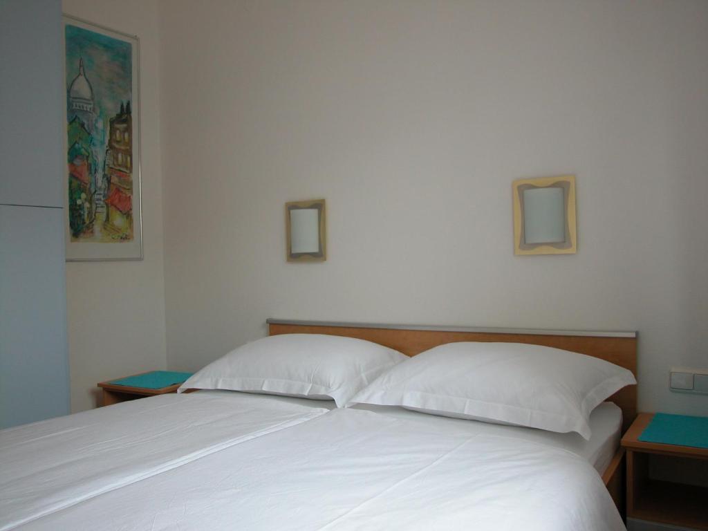 Apartments & Rooms Luna Bol Kültér fotó